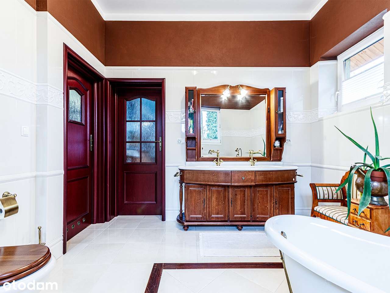 Piękny dom z garażem w okolicy Zalewu Zegrzyńskiego-12