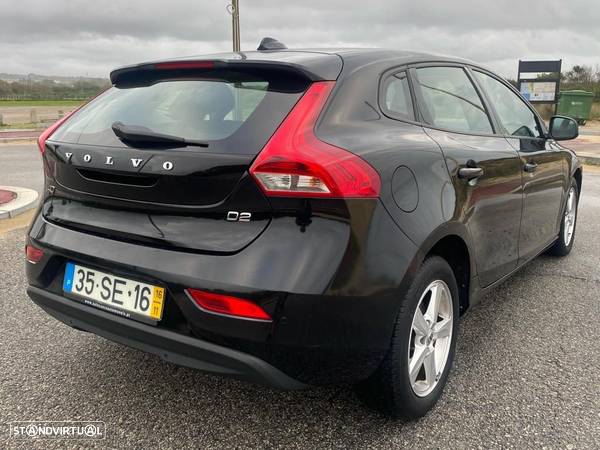 Volvo V40 2.0 D2 Kinetic Eco - 4