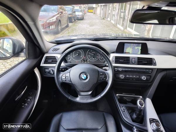 BMW 318 d Touring - 19