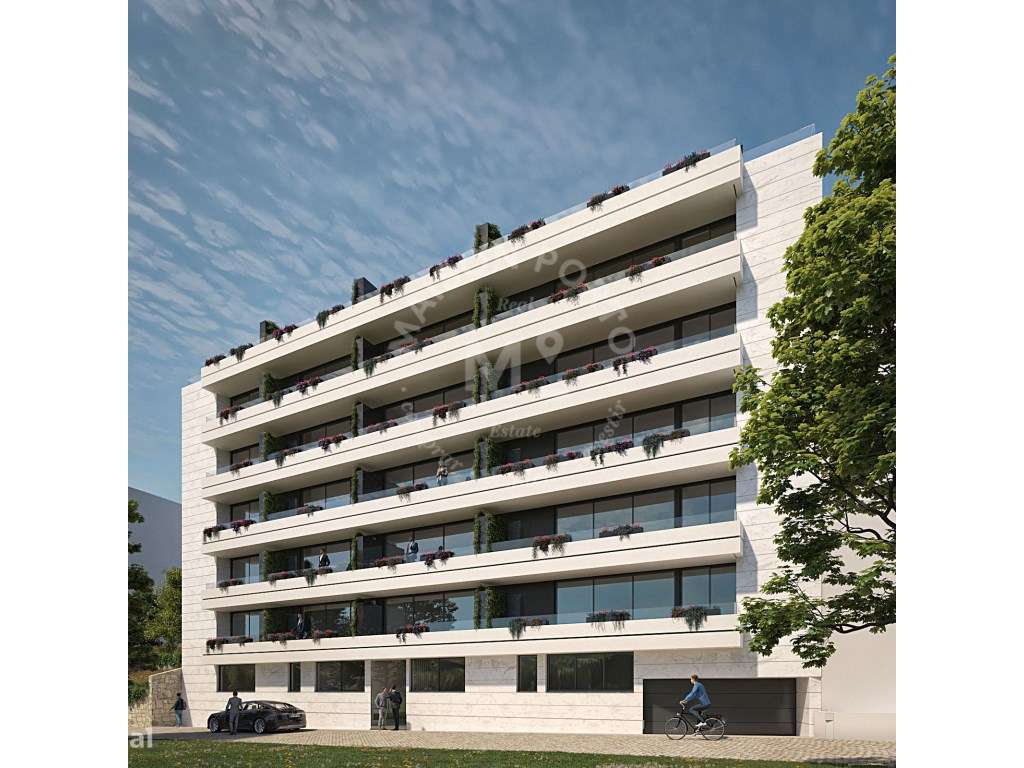 Apartamento T2 com Varanda e Lugar de Garagem em Leça da Palmeira, ...-18