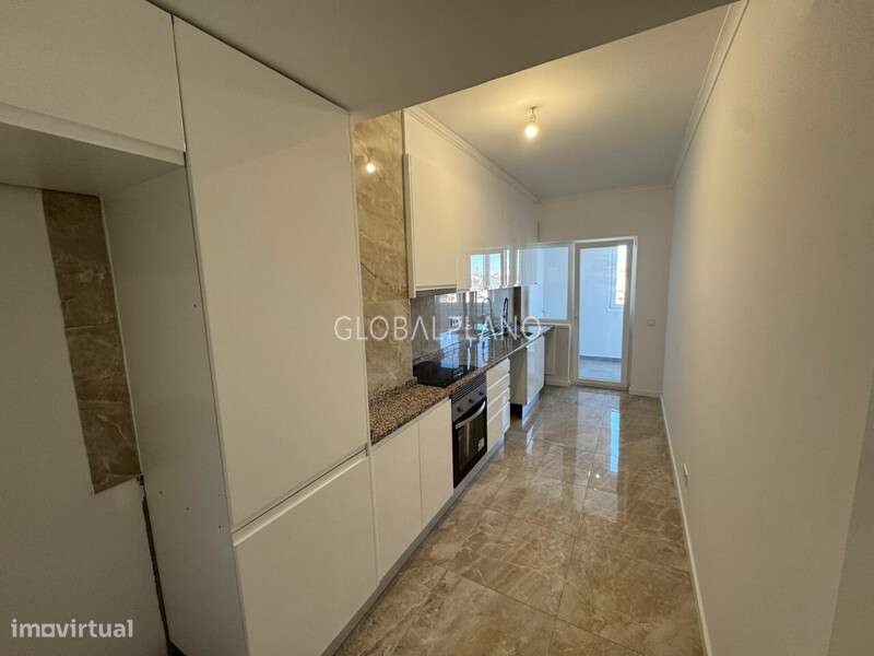 Apartamento T3 Avenida 25 de Abril-2