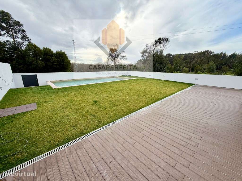 Moradias V5 de Luxo com Piscina, Jardim e Terraços - Praia da Madalena - Grande imagem: 2/28