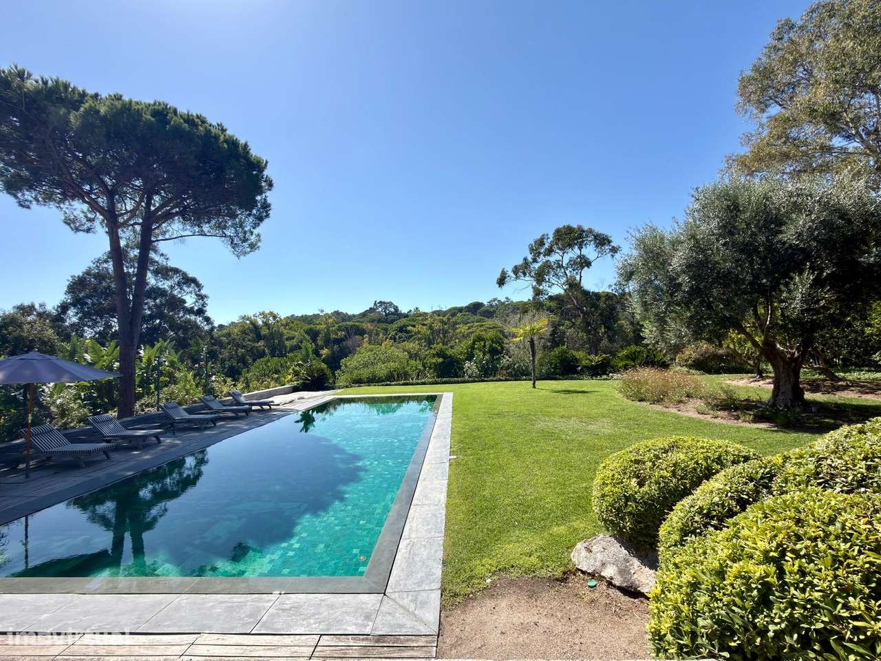 Moradia de Luxo com Piscina Privada na Quinta Patino, Estoril-58
