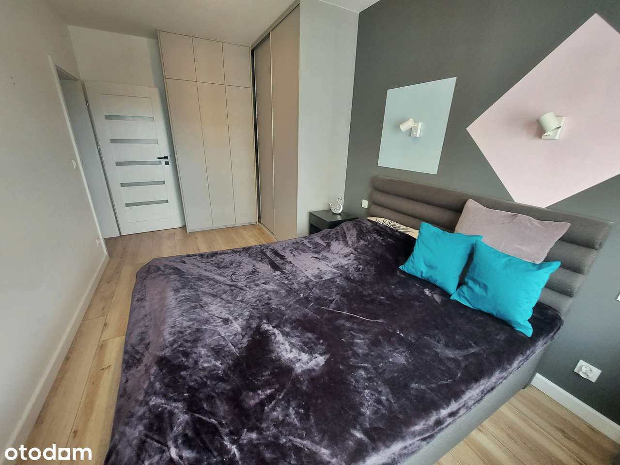 Nowoczesne 3-pokojowe mieszkanie z balkonem i miejscem w hali-Red Park - Pełny obrazek: 4/8