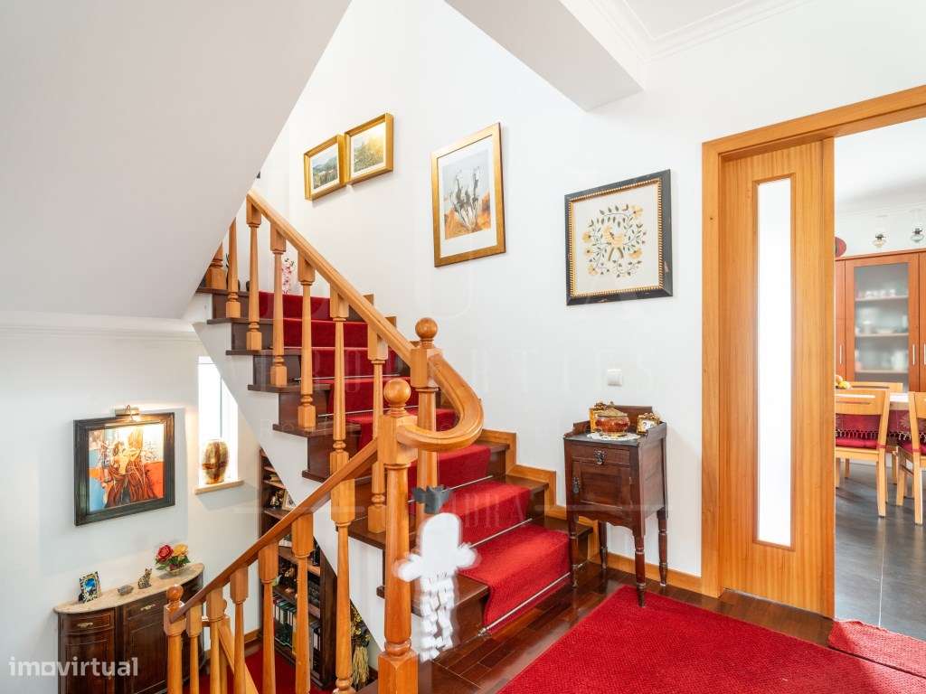 Moradia T5 | Marco dos Pereiros, Castelo Viegas - Grande imagem: 5/51