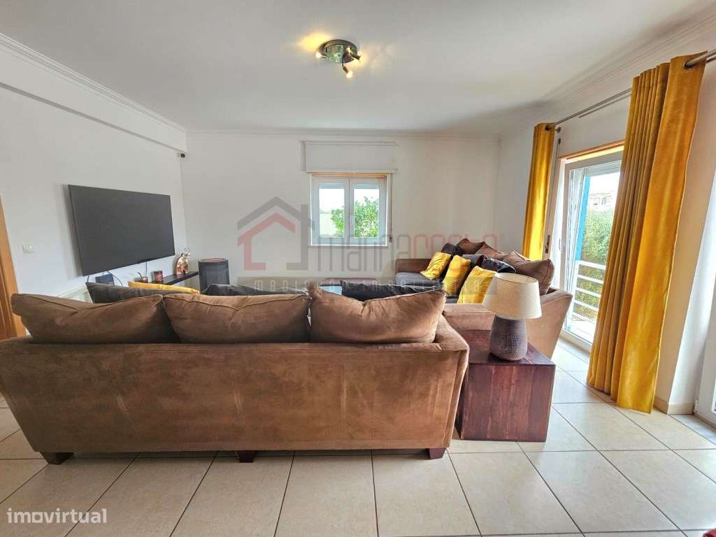 Moradia T3 com Logradouro e Garagem na Atouguia da Baleia - Grande imagem: 5/35