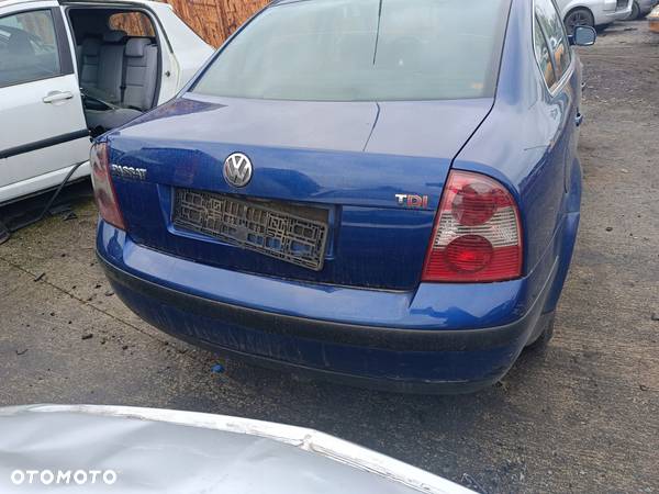 PASSAT B5 LIFT SEDAN LAMPA TYŁ PRAWA - 2