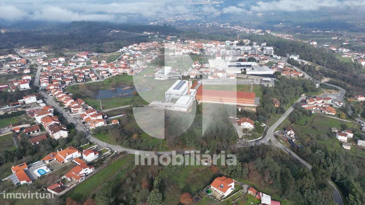 Dois Lotes de Terreno Urbanos - Ideal Para Construção - Grande imagem: 3/5