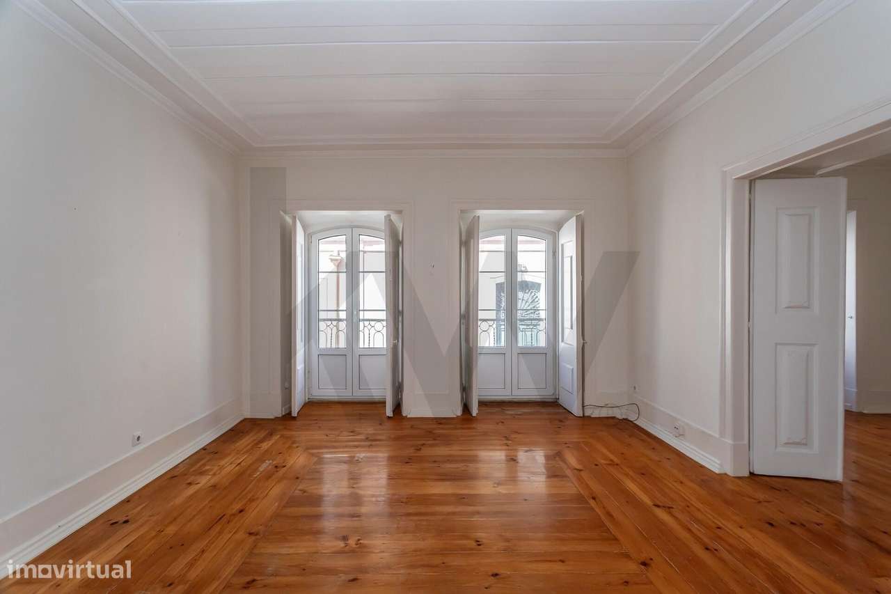 Magnifico Apartamento T4 | Campo de Ourique - Grande imagem: 2/30