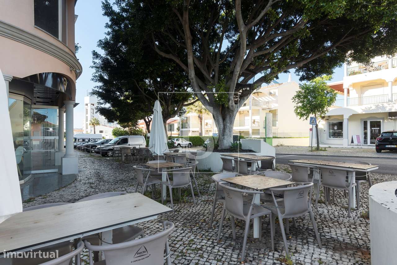 Loja  Venda em Quarteira,Loulé-17