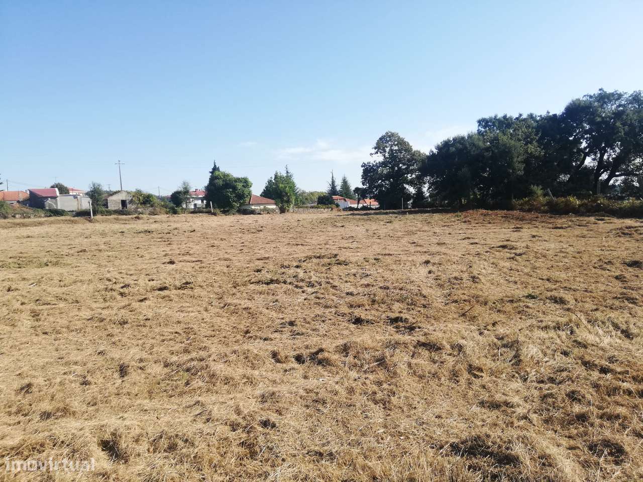 VENDE-SE TERRENO PARA CONSTRUÇÃO - Grande imagem: 4/6