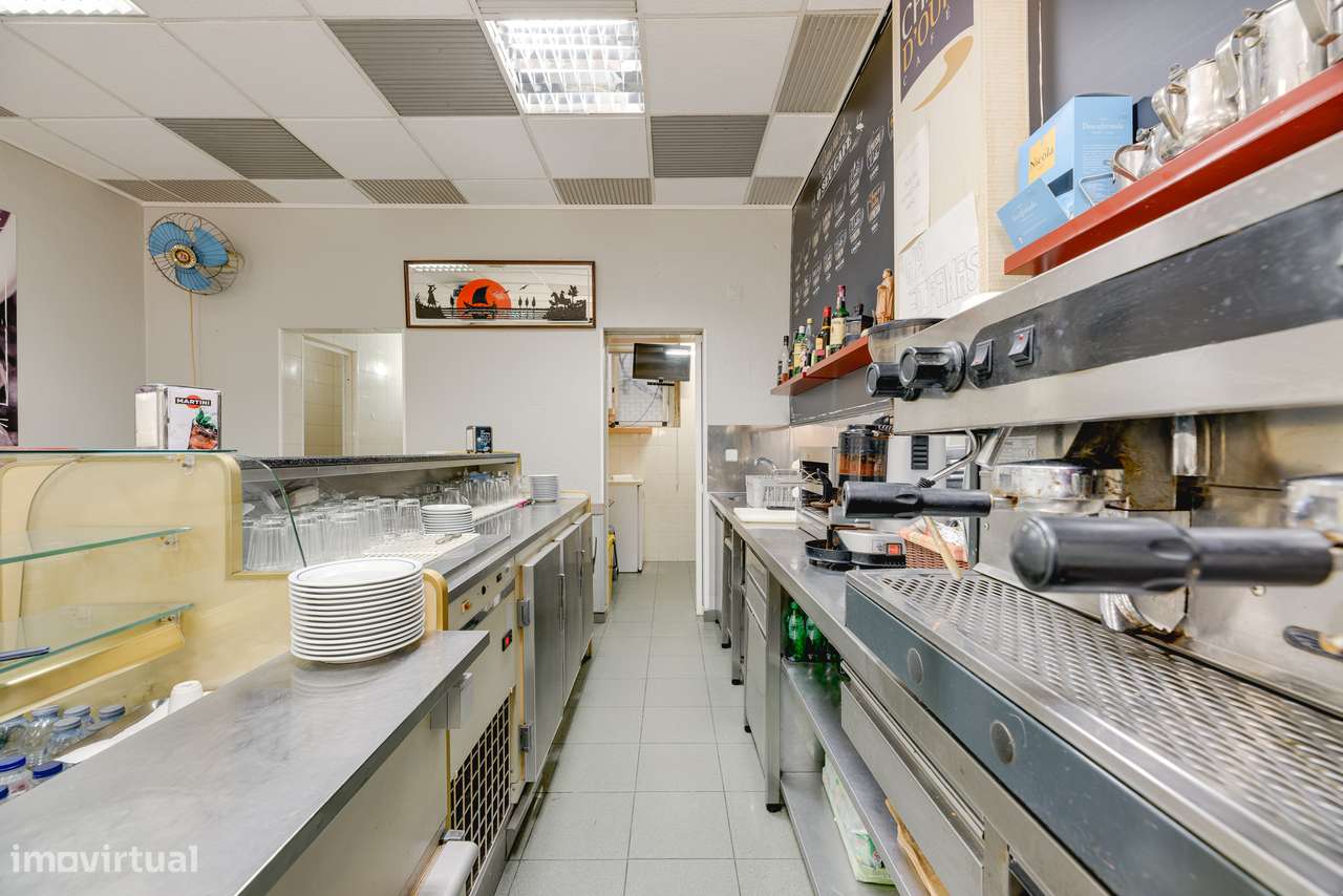 ESPAÇO- COMERCIAL | CAFÉ | VILA FRANCA DE XIRA-11