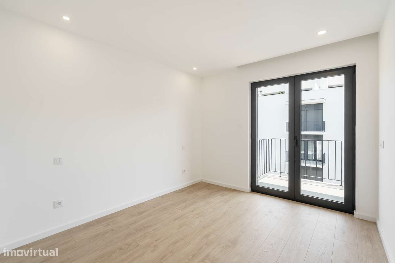 Exclusivo T3 Novo no Último Piso | 196 m² | Duas Frentes-27