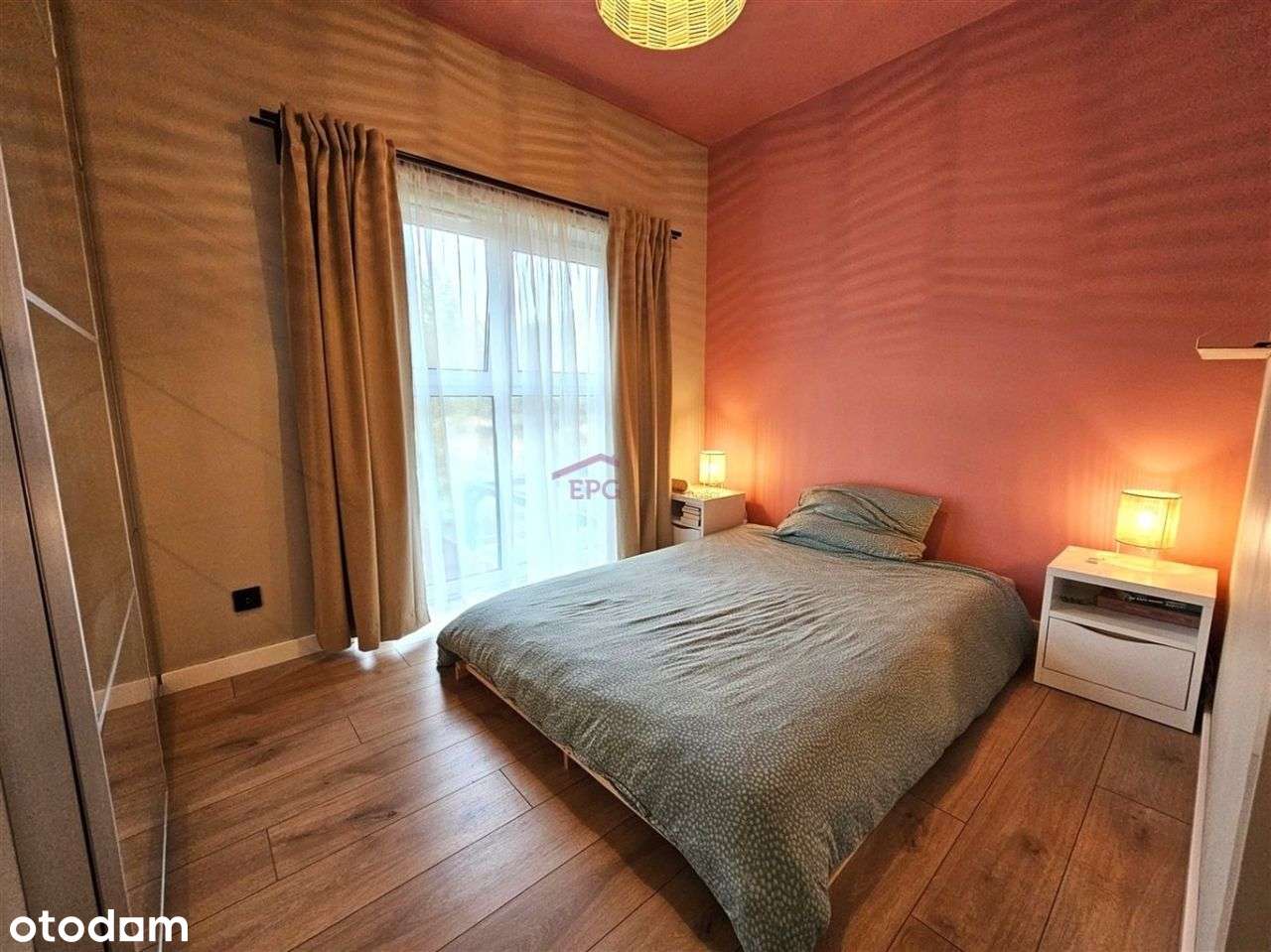 Dom na zamkniętym osiedlu – wyposażenie w cenie!-9