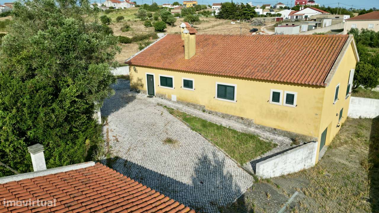 Moradia com terreno e árvores de fruto a 40mn de Lisboa-59