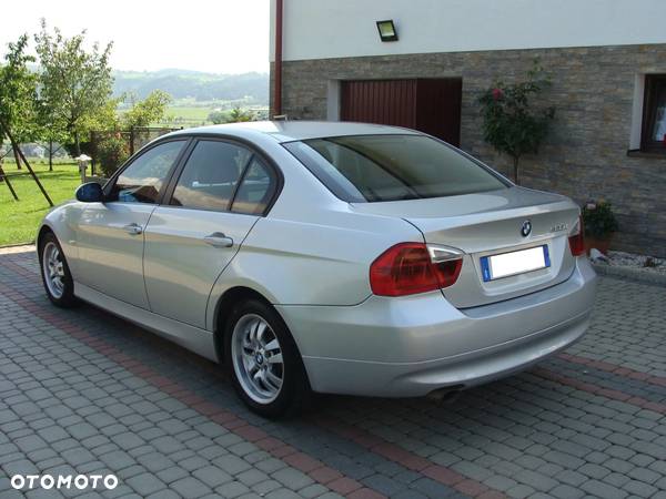 BMW Seria 3 320d - 13