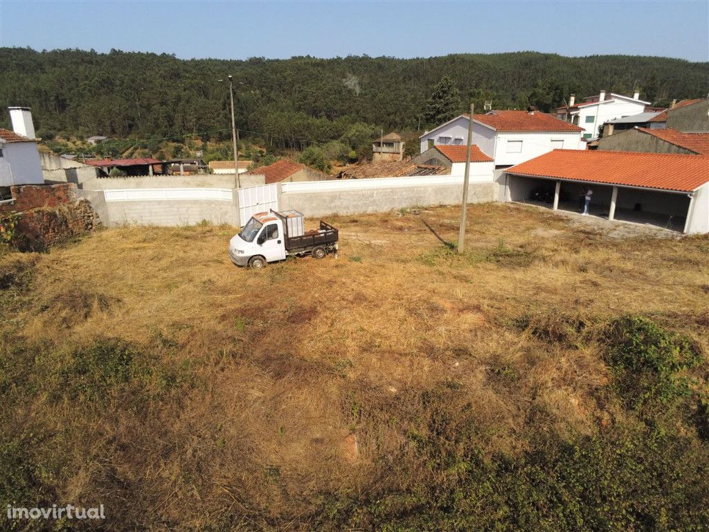 Terreno para Construção com projeto aprovado na zona de Miranda do Cor