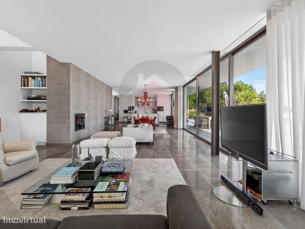 Propriedade contemporânea que combina privacidade, arquitetura e na...-33