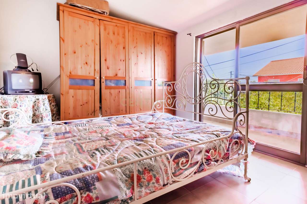 Casa T2 em Fernão Ferro, Seixal - Oportunidade Única!-20