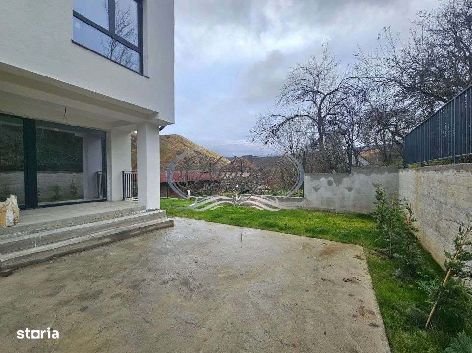 Locuinta spatioasa in ansamblu restrans din Tauti - Imagine principală: 3/8