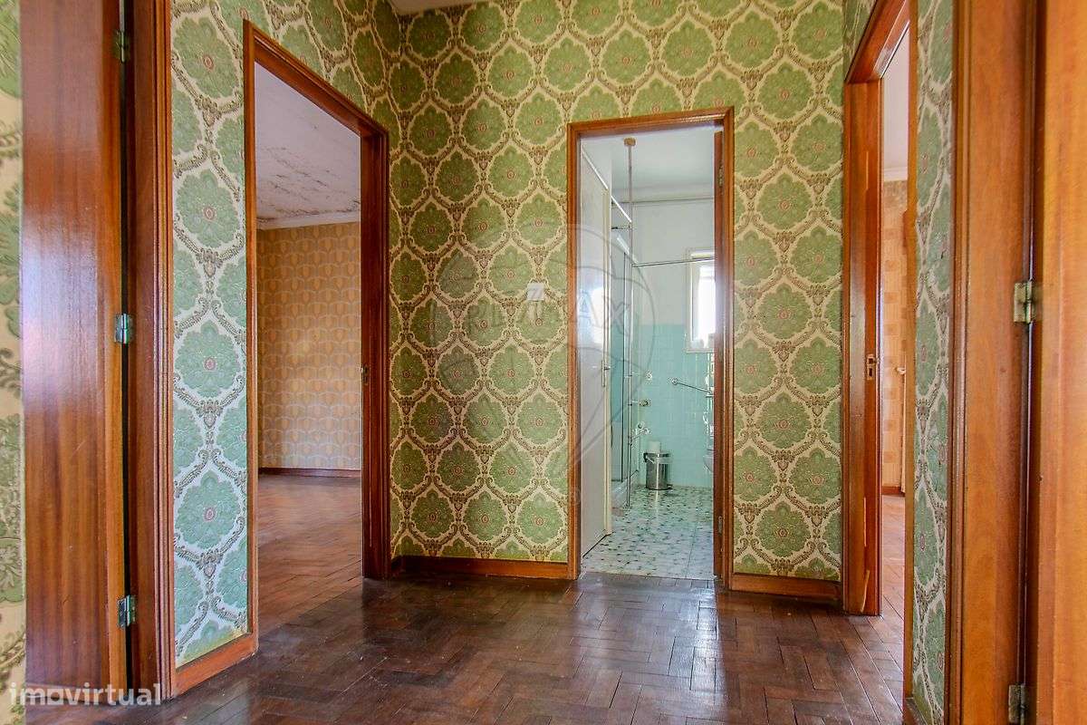 Moradia T4 para venda-10