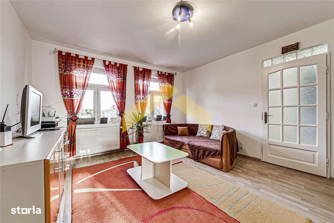 Vila cu 5 camere de vanzare zona Tabacovici-13