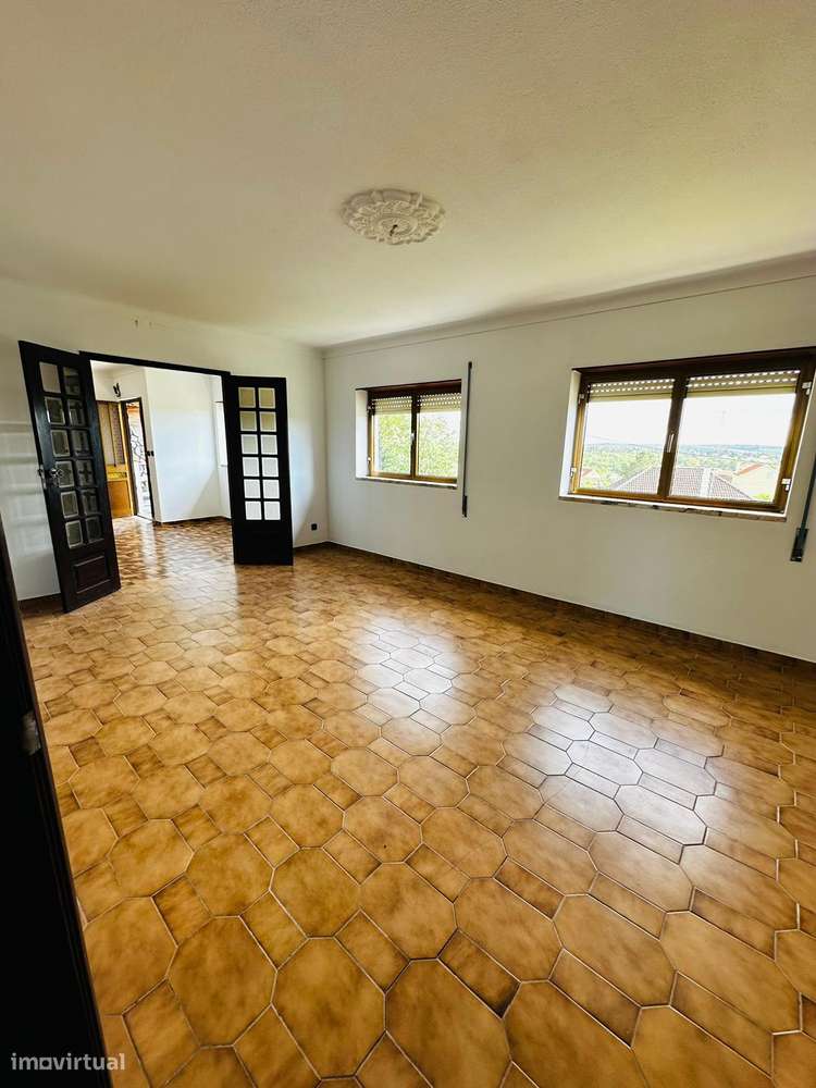 Imóvel de banco : escritura ao abrigo do simplex-37