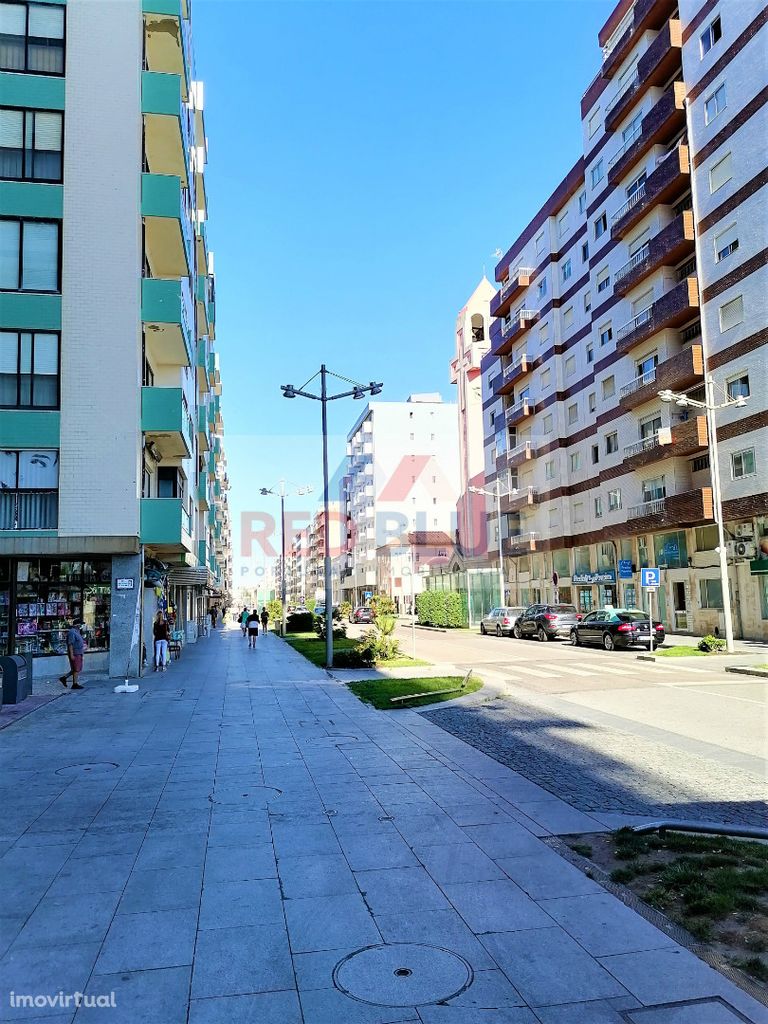 LOJA PARA VENDA, 2ª LINHA DE MAR, PÓVOA DE VARZIM