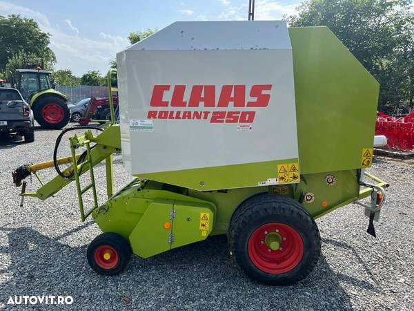 Claas Rollant 250 - 3