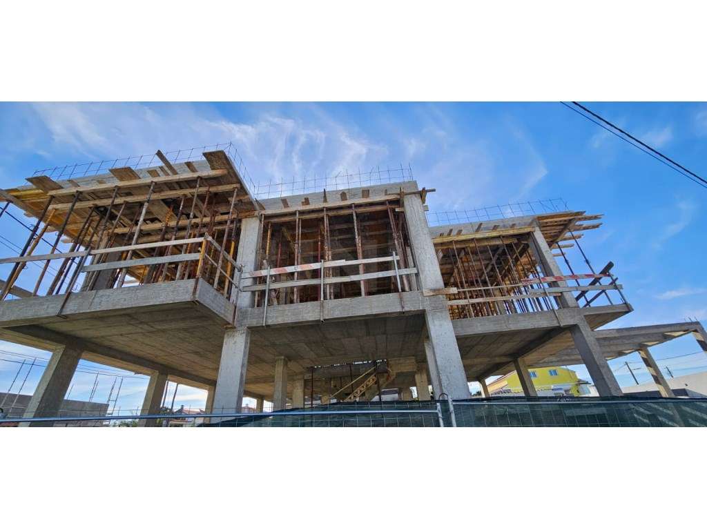 Moradia T4 em fase de construção, Pinhal do General - Fernão Ferro,... - Grande imagem: 4/17