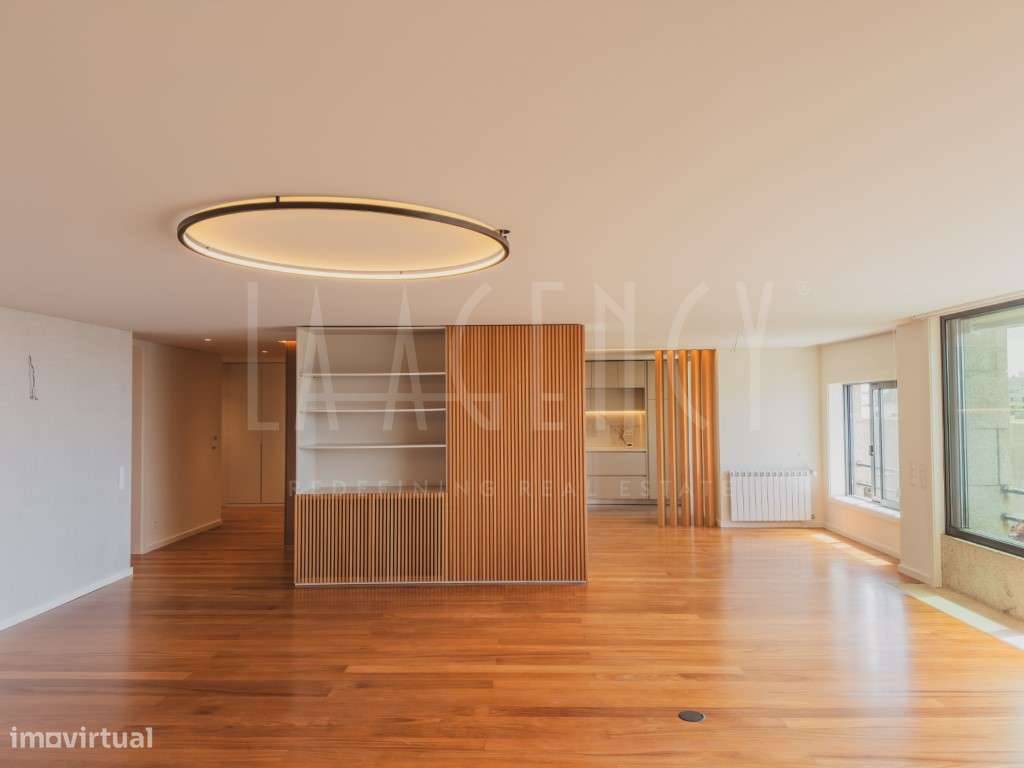 Apartamento T4 de Luxo com Vistas de Mar - Condomínio Paço da Boa N... - Grande imagem: 2/56