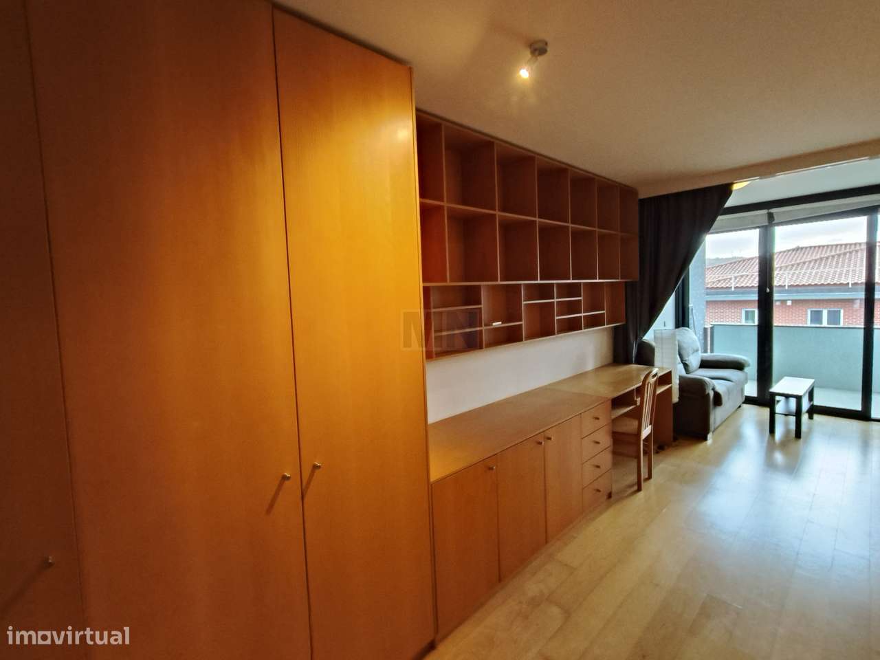 T0 com aparcamento na Qta. da Portela - Grande imagem: 3/24