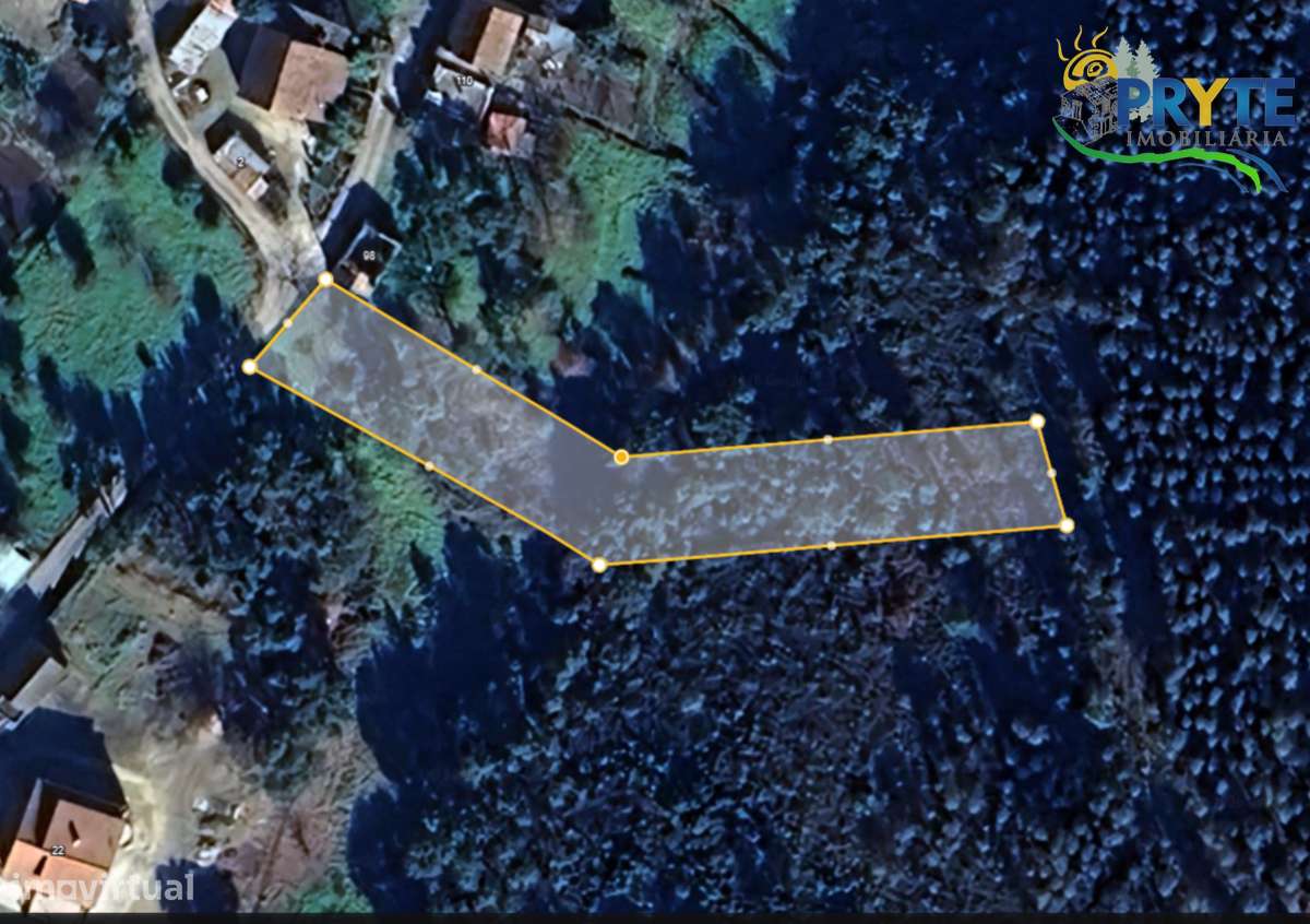 Terreno parcialmente dentro do perímetro urbano da aldeia-11