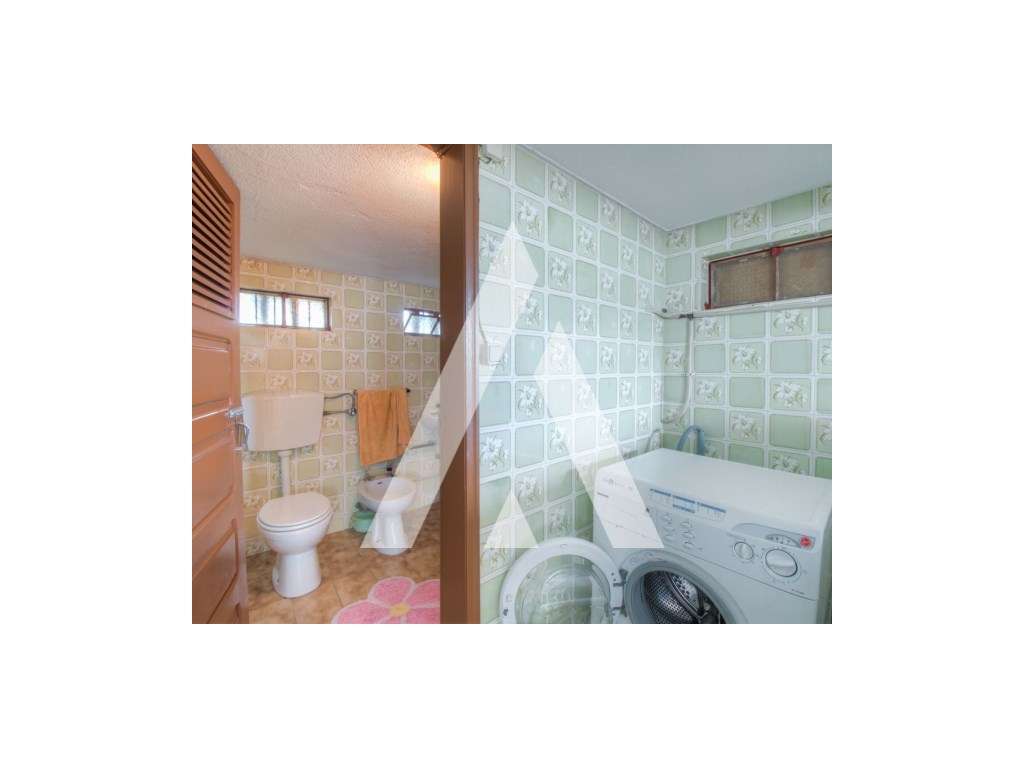 Moradia T6, Isolada, na zona de Oiã-46