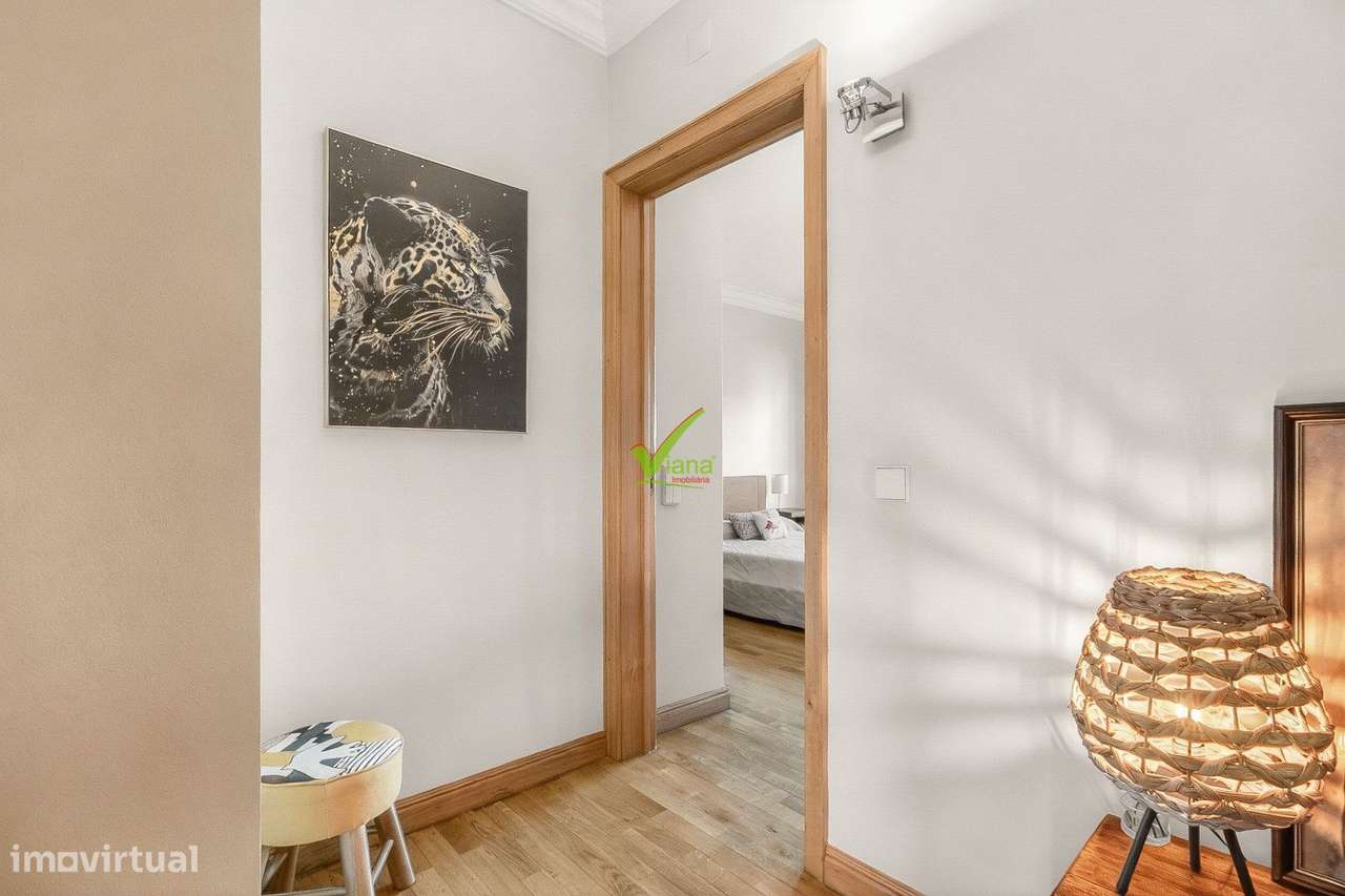 T. 4 com 3 lugares de garagem e arrumos - Centro da cidade da Maia-17