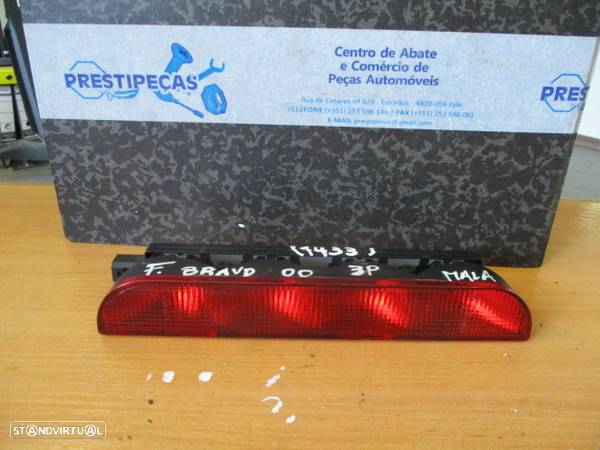 Farol Tras 09864002 FIAT BRAVO 2000 3P MALA ORIGINAL - 1