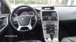 Volvo XC 60 D4 AWD Geartronic Momentum - 11