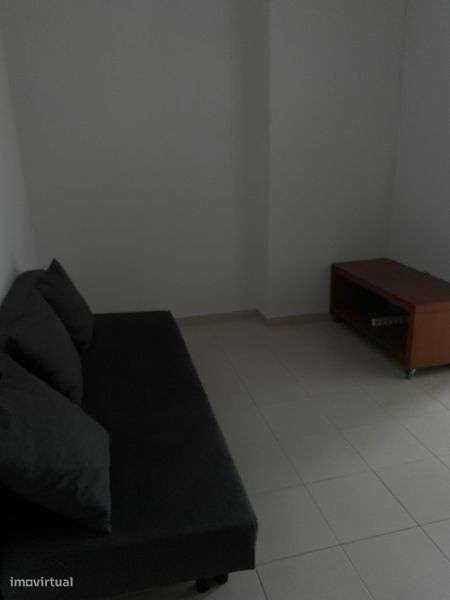 Apartamento T1 mobilado e equipado - Grande imagem: 5/9