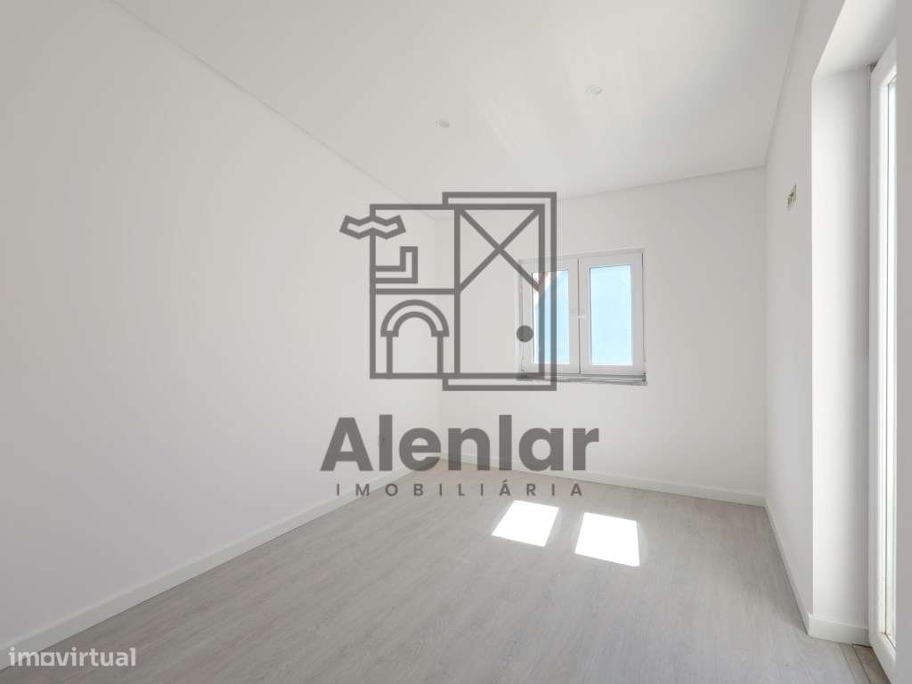 MORADIA NOVA a 10 minutos de ALENQUER-17