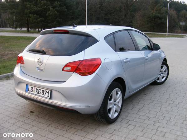 Opel Astra 1.4 ECOFLEX Edition - 29