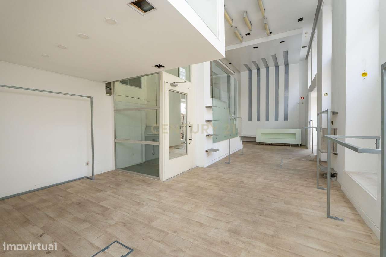 Escritório com 203 m² no centro histórico de Lisboa - zona nobre com p - Grande imagem: 2/25