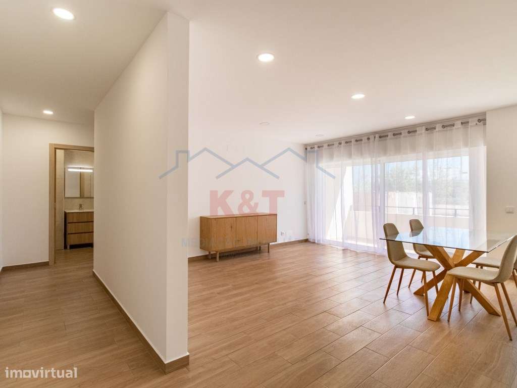 Apartamento T1 remodelado na Praia da Rocha-8