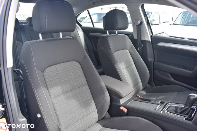 Volkswagen Passat 1.5 TSI EVO Business DSG - 19