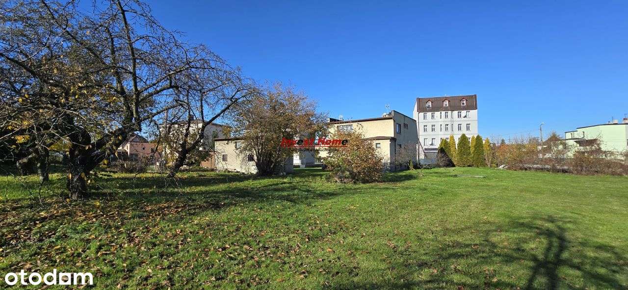 Solidny dom w dobrej lokalizacji.-6