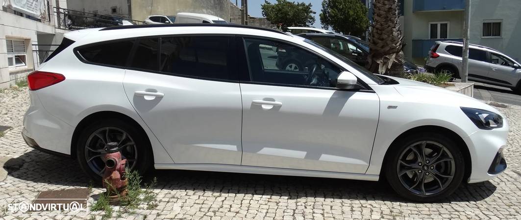 Ford Focus SW 1.0 EcoBoost ST-Line - 11