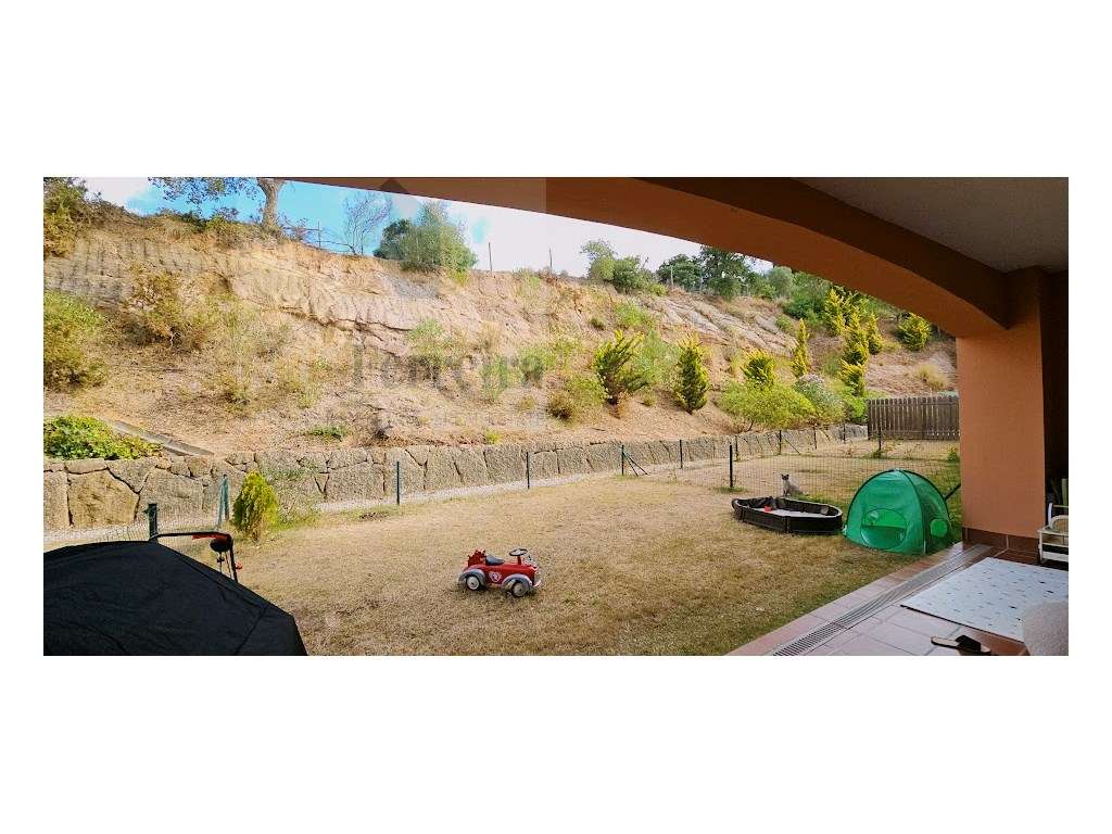 Moradia em banda com e jardim privado no Condominio Campo Real! - Grande imagem: 5/24