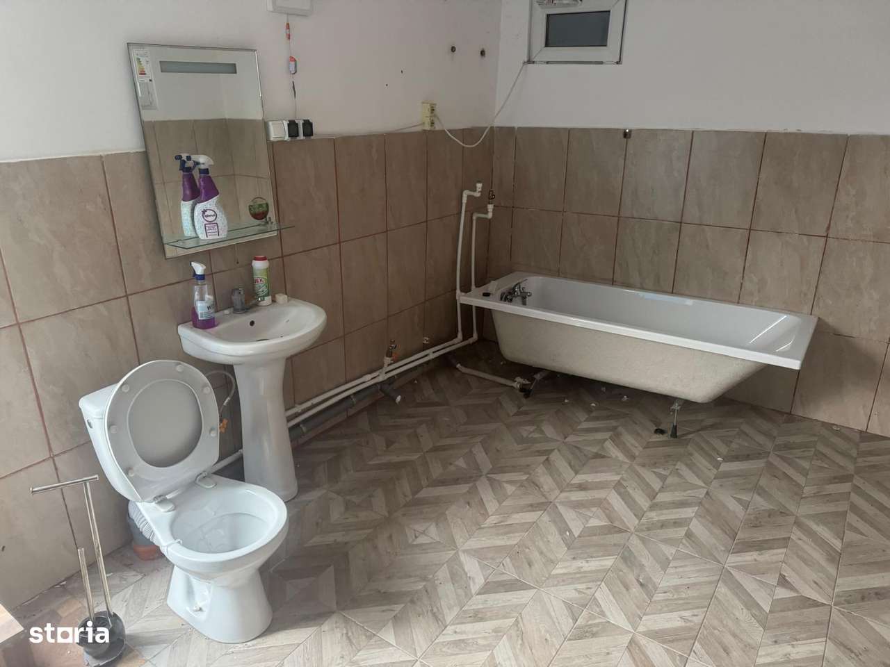 Tomesti - Osoi, vila , spatiu la parter , 2400mp teren, iaz , credit-5