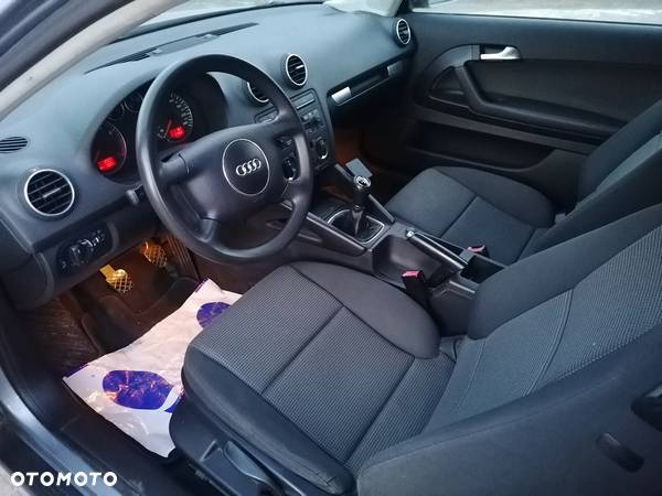 Audi A3 1.6 Attraction - 19