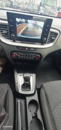 Kia Ceed 1.6 CRDi SCR M DCT - 20