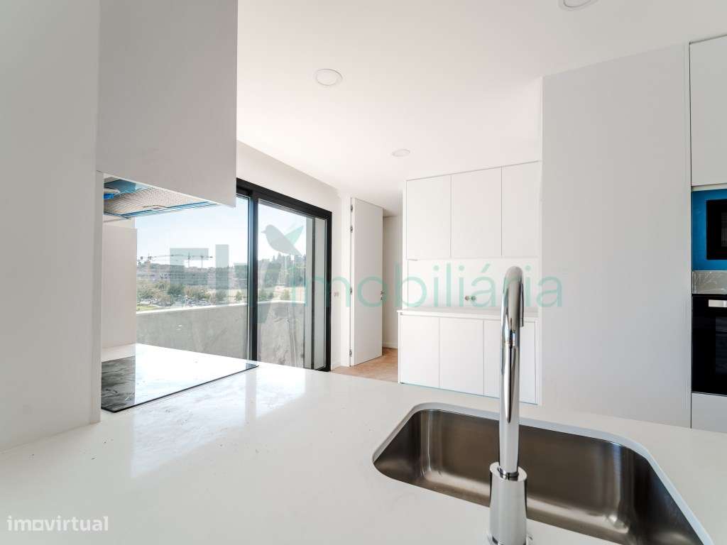 Apartamento T3 com Excelentes Áreas em Zona Central de Lousada-7